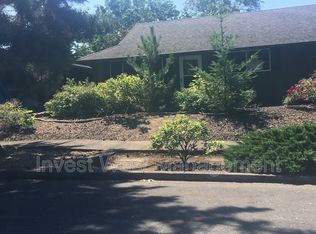 703 E 29th St, Vancouver, WA 98663