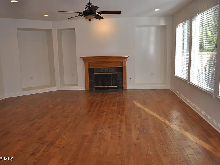 1596 Blue Canyon St — Photo 20