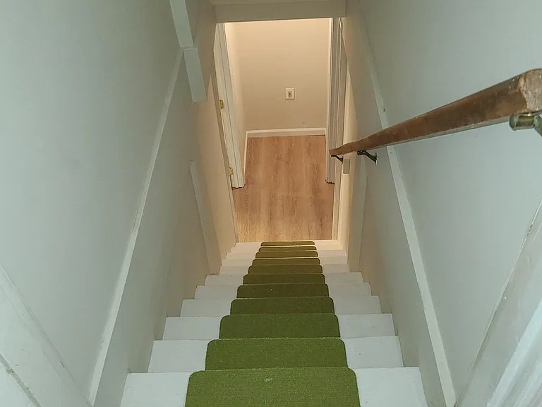 403 Thayer Ave — Photo 12