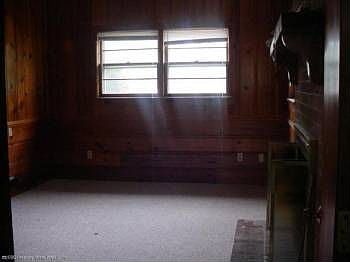 5th image of 10 Lynn Dr