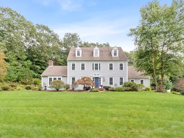 63 S Mill St, Hopkinton, MA 01748