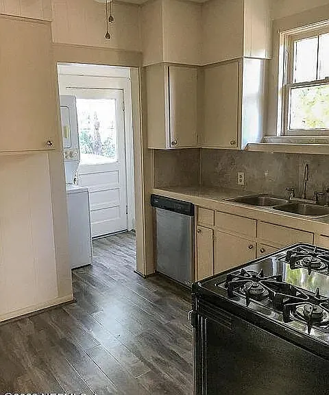 1145 Talbot Ave #1145 — Photo 4