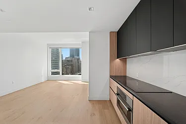 312 West 43rd Street, #9C