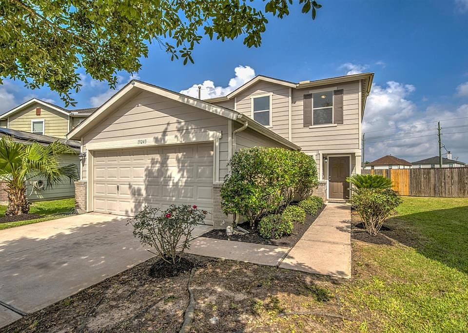1st image of 19243 Danphe Landing Ct