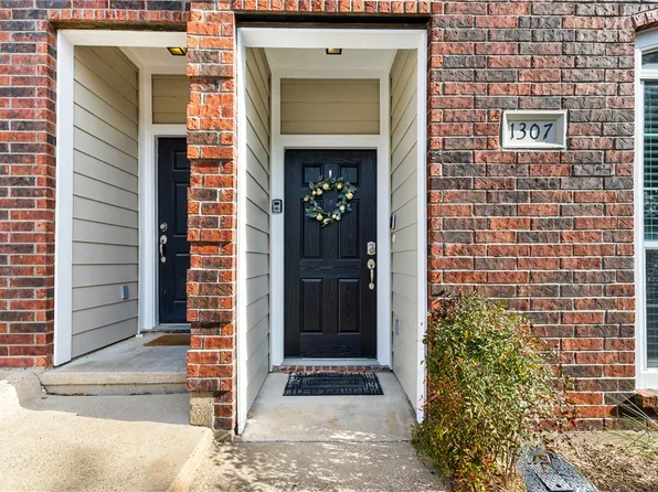 305 Holleman Dr E APT 1307, College Station, TX 77840