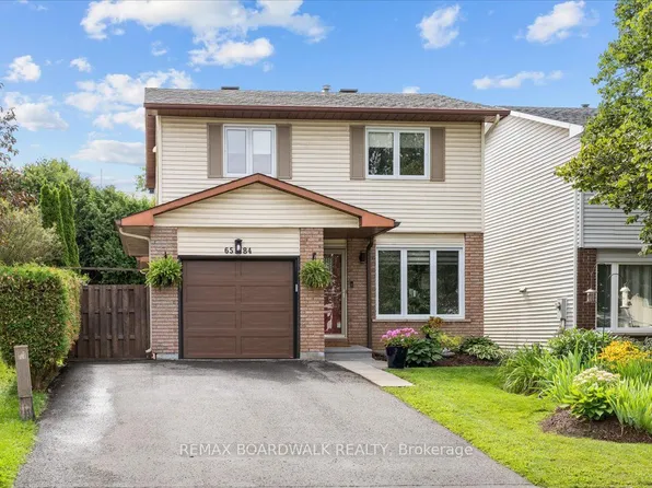 6584 Legault St, Ottawa, ON K1C 2Z1