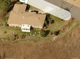 100 Carol Rd, Linwood, NJ 08221