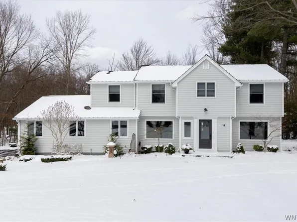 14 Tanglewood Dr E, Orchard Park, NY 14127