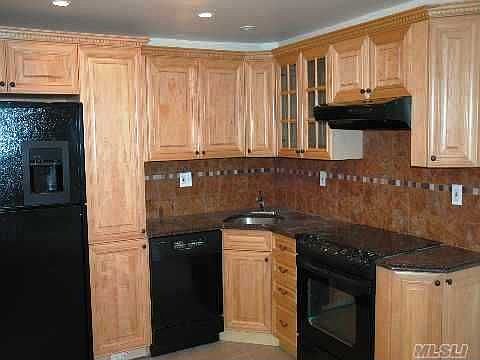 3rd image of 337 Gillette Ave