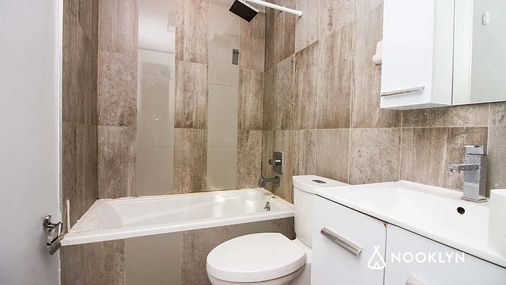 Rented by Nooklyn NYC LLC | media 64