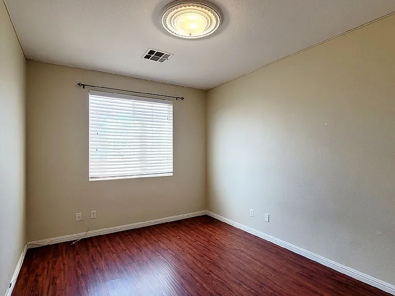 8344 Golden Cypress Ave — Photo 9