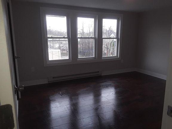 3rd image of 320 Gist Pl Floor 2