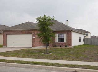 131 Flinn St, Hutto, TX 78634