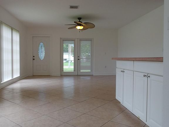 3rd image of 3160 SE Monte Vista Ct