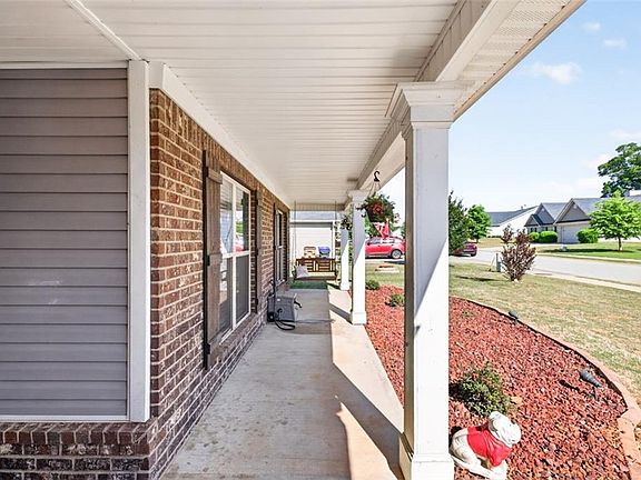 3rd image of 675 River Mist Cir