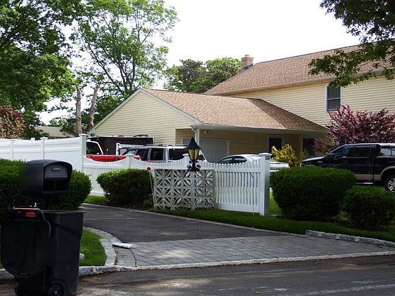 3rd image of 231 Essex St