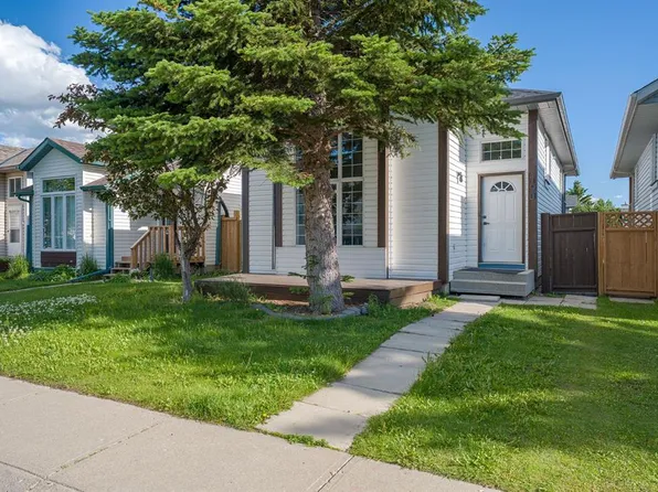 190 N Coverdale Rd NE, Calgary, AB T3K 4J7