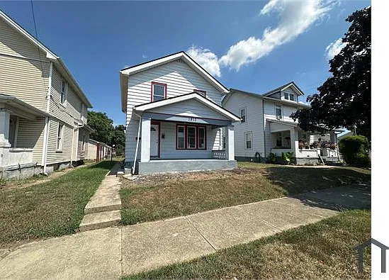 3 bed, 1144 sqft, $1,800 — Photo 1