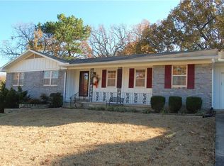 1425 E Rosemont St, Fayetteville, AR 72703