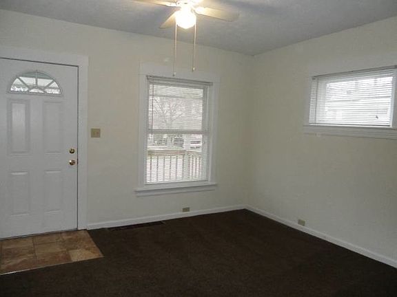 3rd image of 3917 Mapledale Ave
