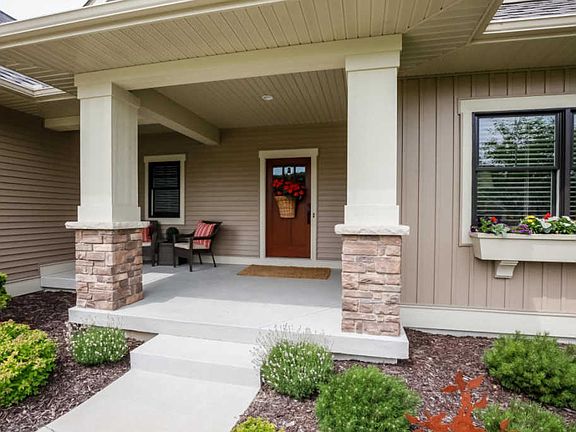 3rd image of 4115 Maybeck Dr NE #17