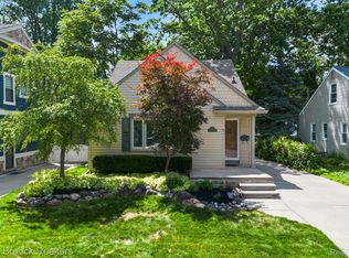 618 S Gainsborough Ave, Royal Oak, MI 48067