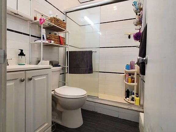 4th image of 795 Flushing Ave #4B