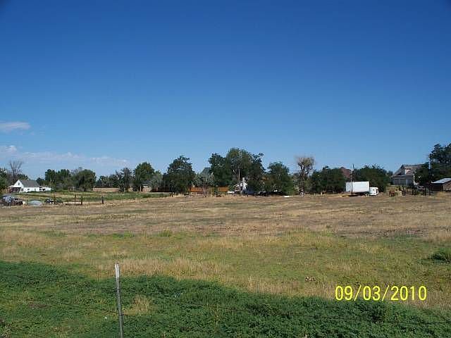 2nd image of 1095 S Highway 395