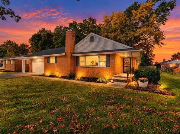 293 Siesta Dr, Marion, OH 43302