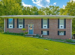 1114 Charwood Ln, Hixson, TN 37343