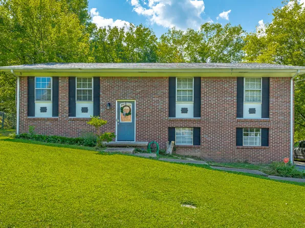 1114 Charwood Ln, Hixson, TN 37343