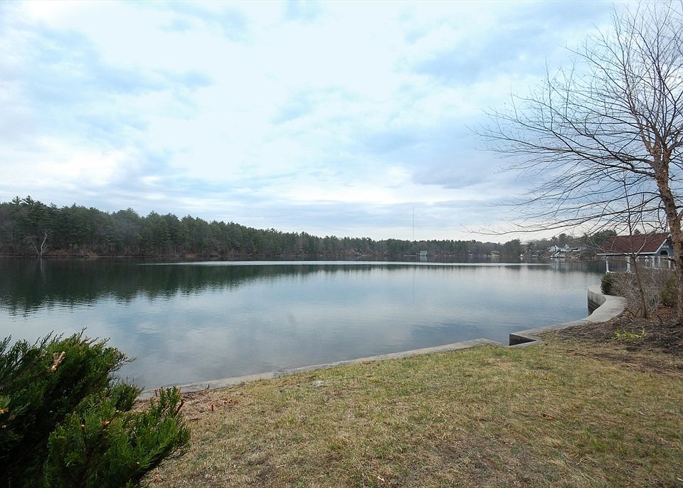 1st image of 66 Pine Point Rd
