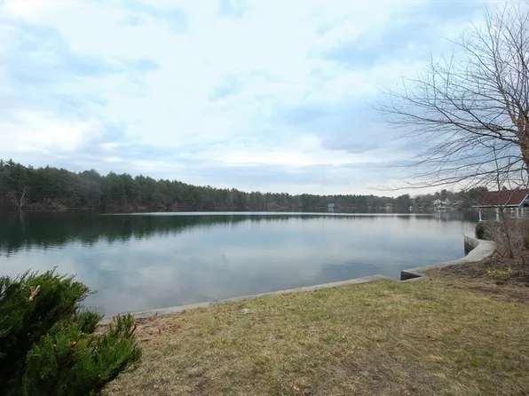 66 Pine Point Rd, Stow, MA 01775