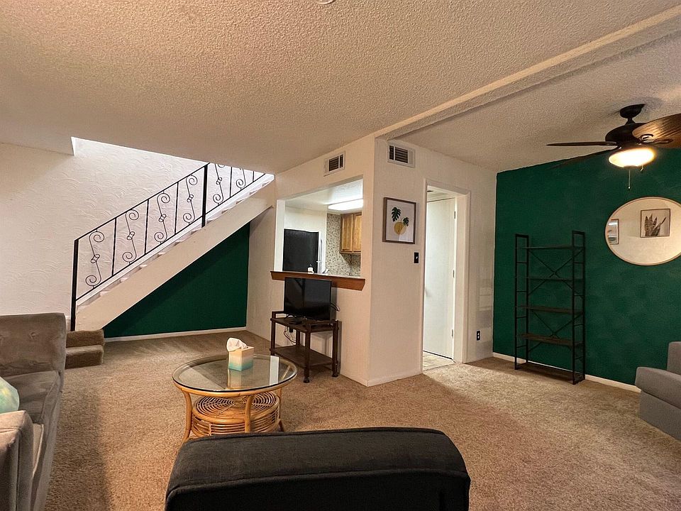 1st image of 12004 Stilwell Dr NE APT B