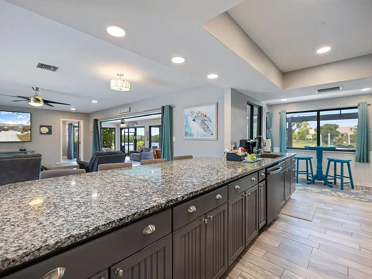 3336 Tripoli Blvd — Photo 2