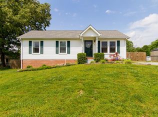 993 May Apple Dr, Clarksville, TN 37042