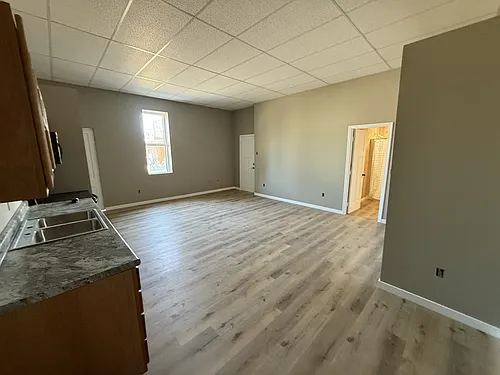 395 State St N #4 Photo 1