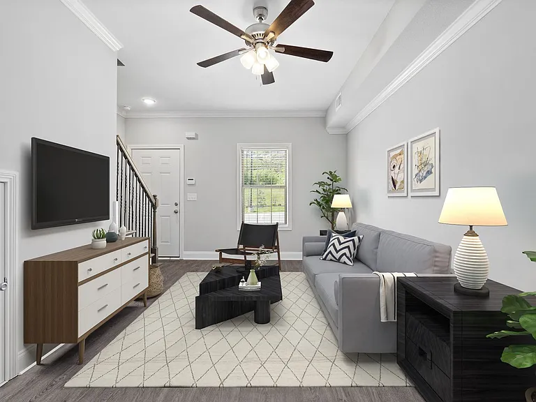 Biltmore Luxury Townhomes — Photo 19