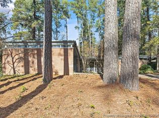 2514 S Edgewater Dr, Fayetteville, NC 28303