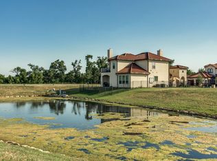 10016 Lakeside Dr, Fort Worth, TX 76179