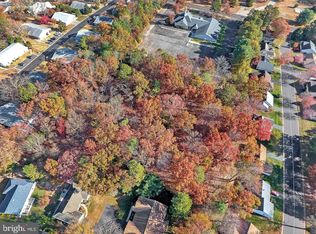 40 Schoolhouse Rd, Manchester Township, NJ 08759