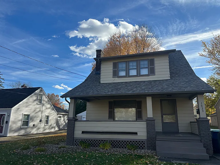 1633 Bancroft Ave — Photo 6