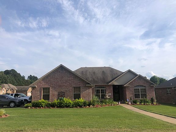 2nd image of 364 Cottonwood Ln