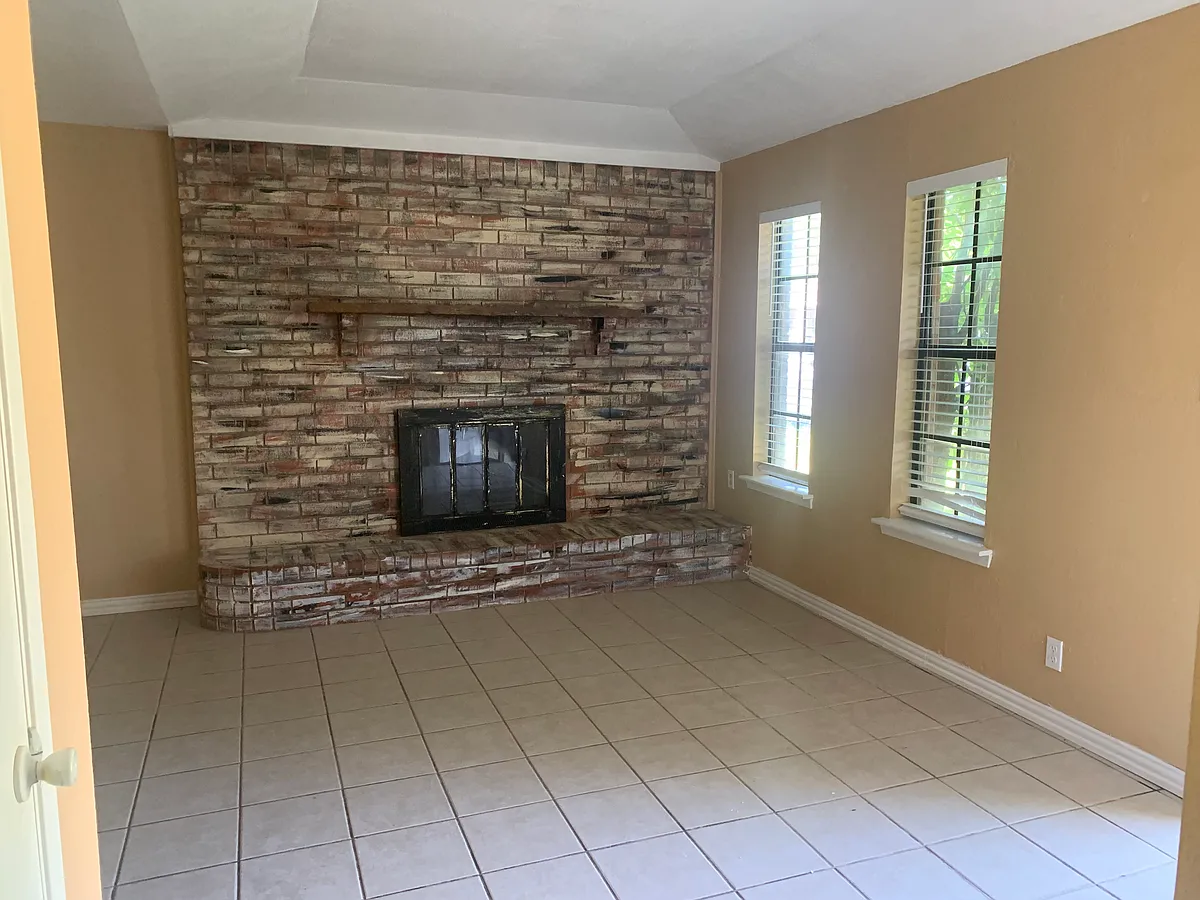 Building Photo - 108 Hidalgo St #A