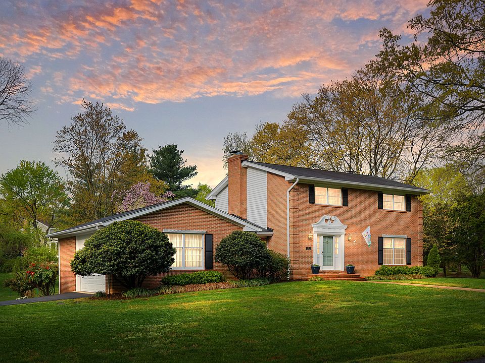 1st image of 2 Walter Cir