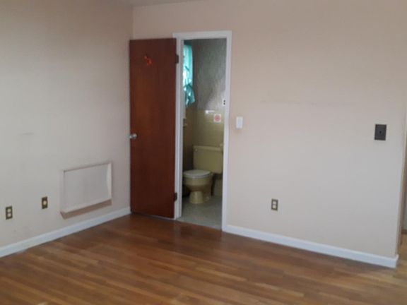 2nd image of 380 Prescott St