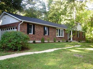 562 Randy Dr, Washington, MO 63090