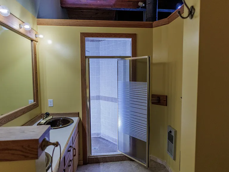 2750 Greenbriar Dr — Photo 15