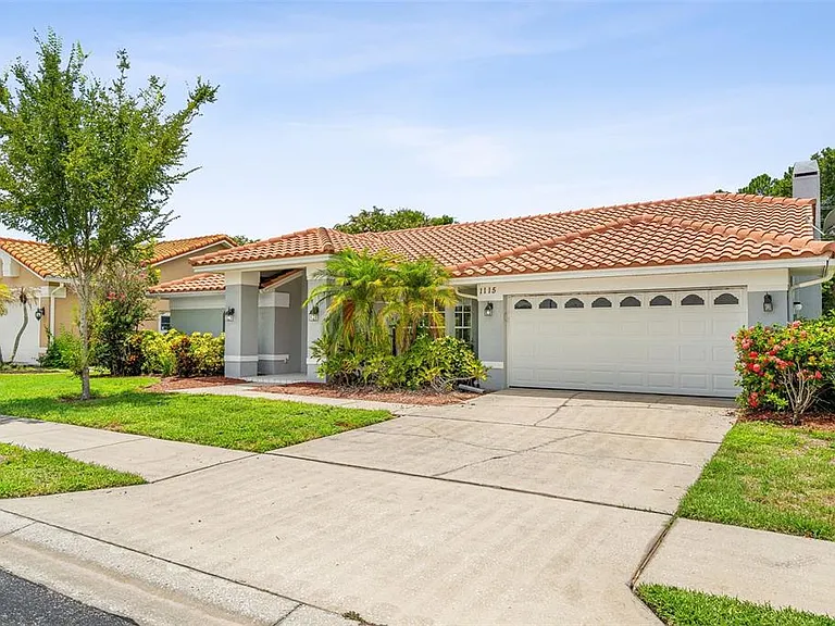 1115 Hounds Run — Photo 33