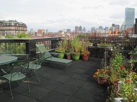 386 Commonwealth Ave